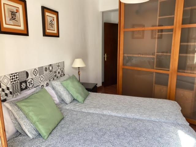 Hispalis San Julian Sevilla Bagian luar foto